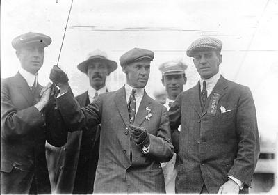 Unidentified group (6 of 9)