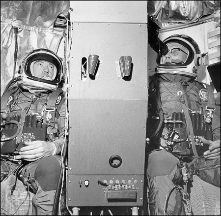 Kittinger and astronomer White in Stargazer