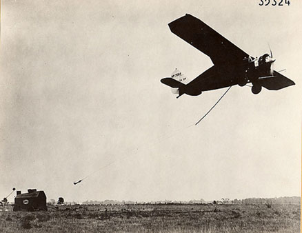 Airmail pickup around 1927
